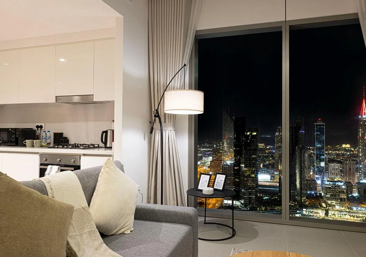 ⁨Luxury 2 BR Apartment, 5 Mins to Dubai Mall with Amazing view in DownTown Views 2⁩ — صورة 19