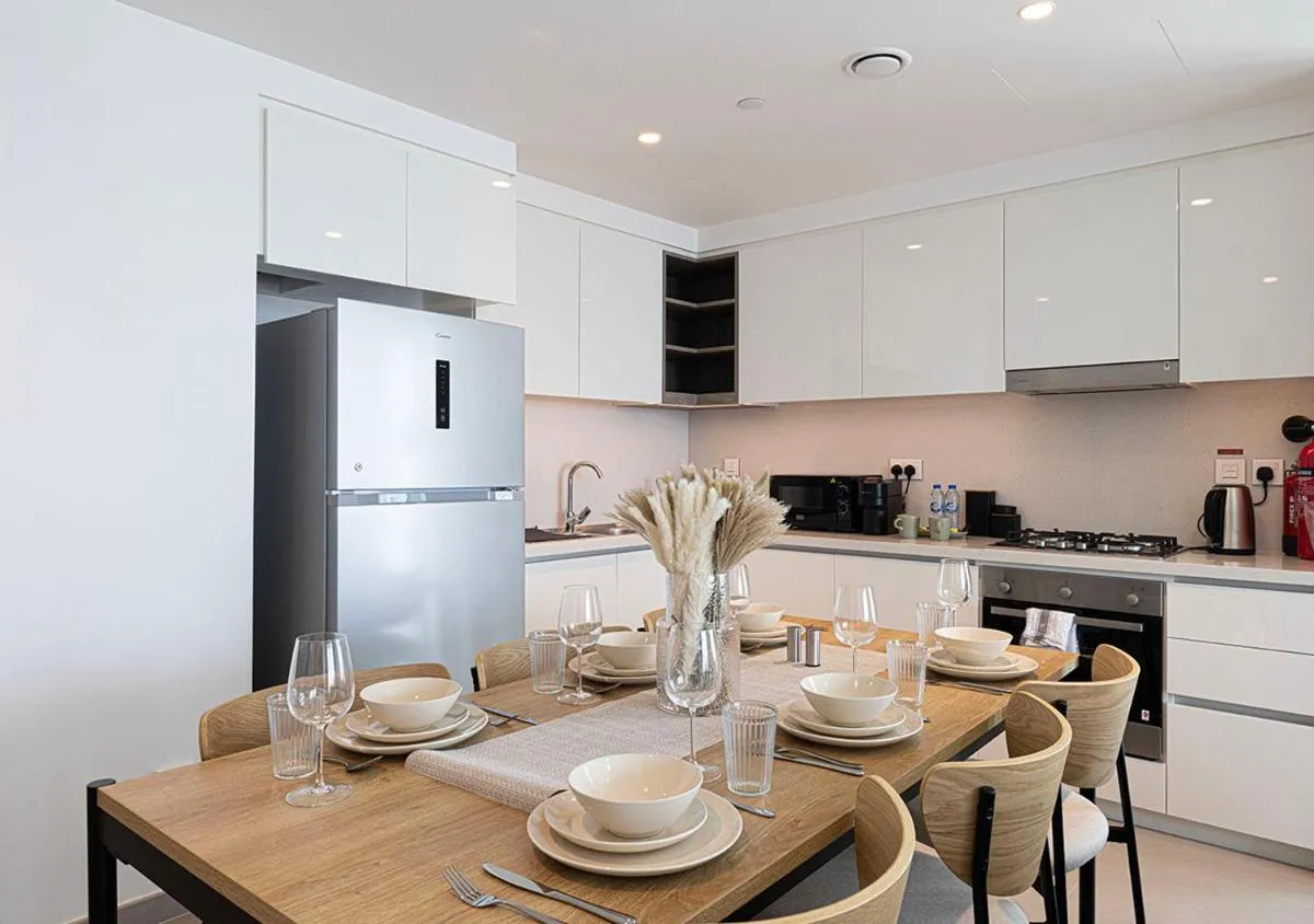 ⁨Luxury 2 BR Apartment, 5 Mins to Dubai Mall with Amazing view in DownTown Views 2⁩ — صورة 5