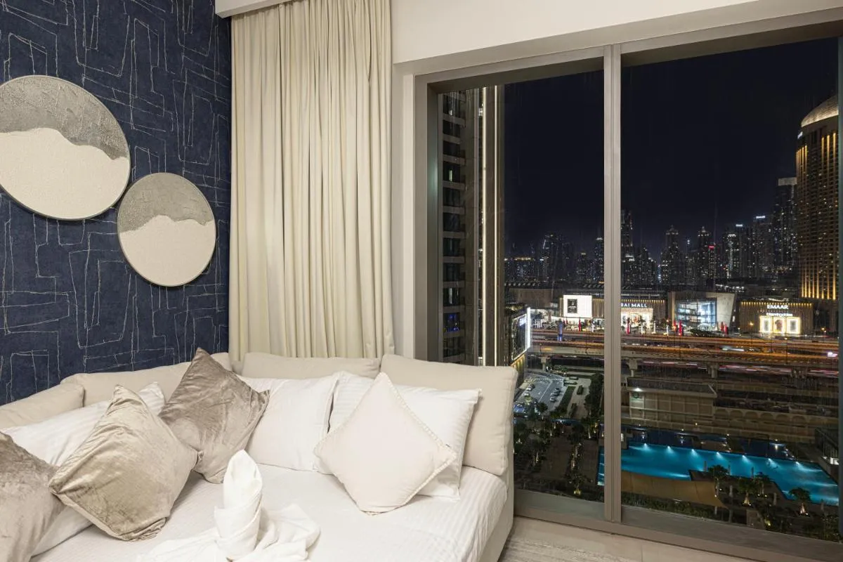 ⁨FULL Burj Khalifa view 2BR with Dubai Mall connection in Downtown⁩ — صورة 18