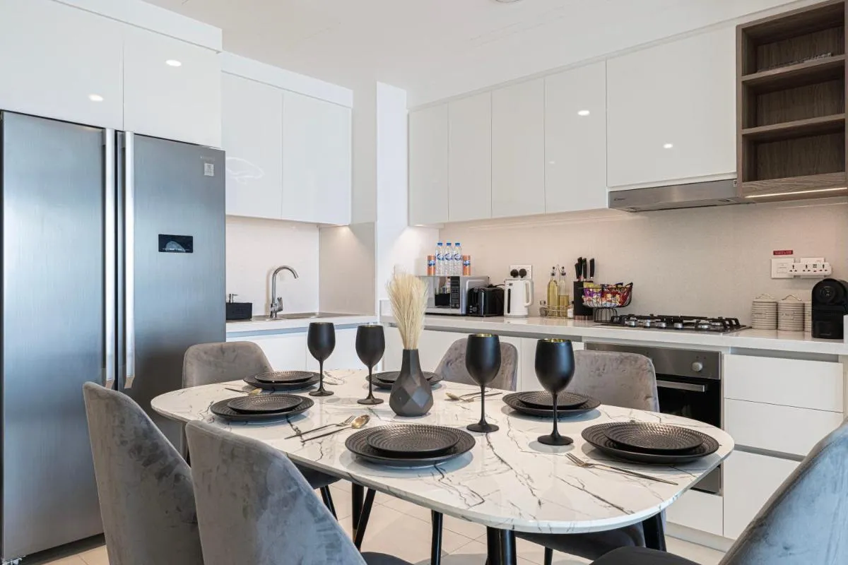 ⁨FULL Burj Khalifa view 2BR with Dubai Mall connection in Downtown⁩ — صورة 24