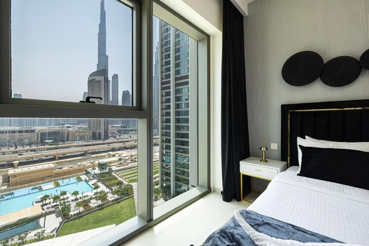 ⁨FULL Burj Khalifa view 2BR with Dubai Mall connection in Downtown⁩ — صورة 6