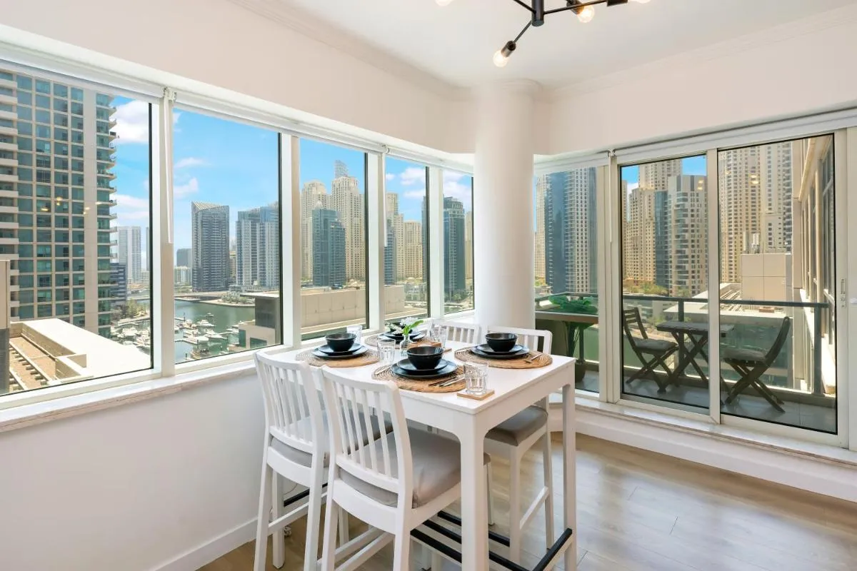 FAM Living - Panoramic Dubai Marina View apartment — صورة 3