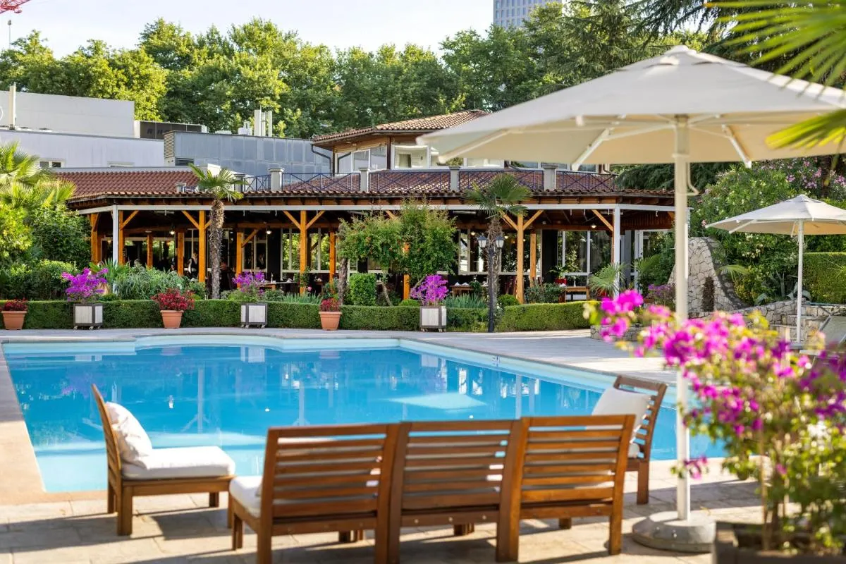 فندق روغنر تيرانا — صورة 4