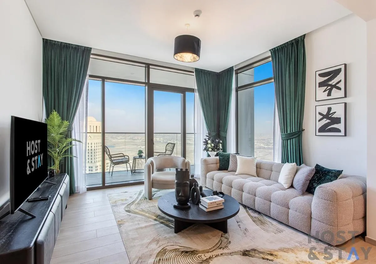 2-BR Getaway at Palace Residences, Dubai Creek - دبي، الإمارات