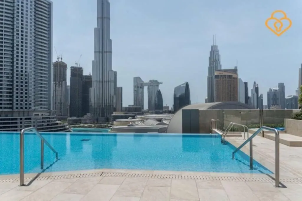⁨Keysplease 3 BR Burj View, Dubai Mall Access Boulevard Point Tower⁩ — صورة 19