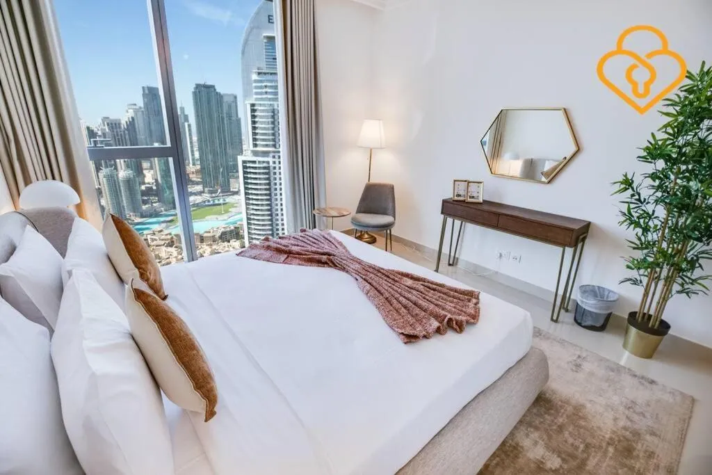 ⁨Keysplease 3 BR Burj View, Dubai Mall Access Boulevard Point Tower⁩ — صورة 11