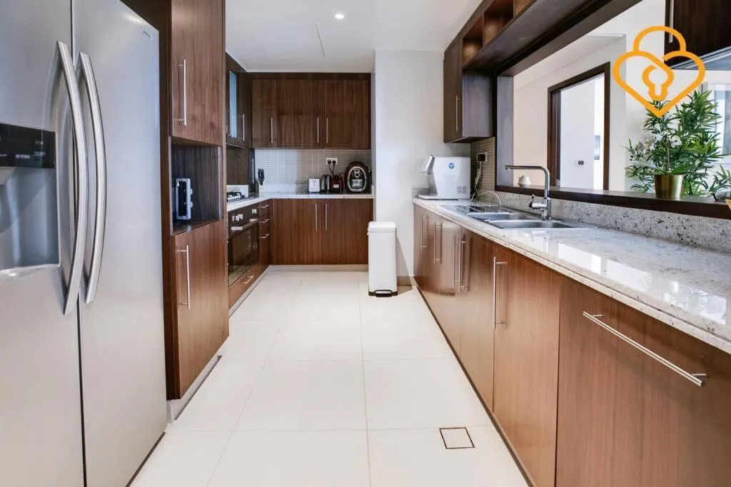 ⁨Keysplease 3 BR Burj View, Dubai Mall Access Boulevard Point Tower⁩ — صورة 24