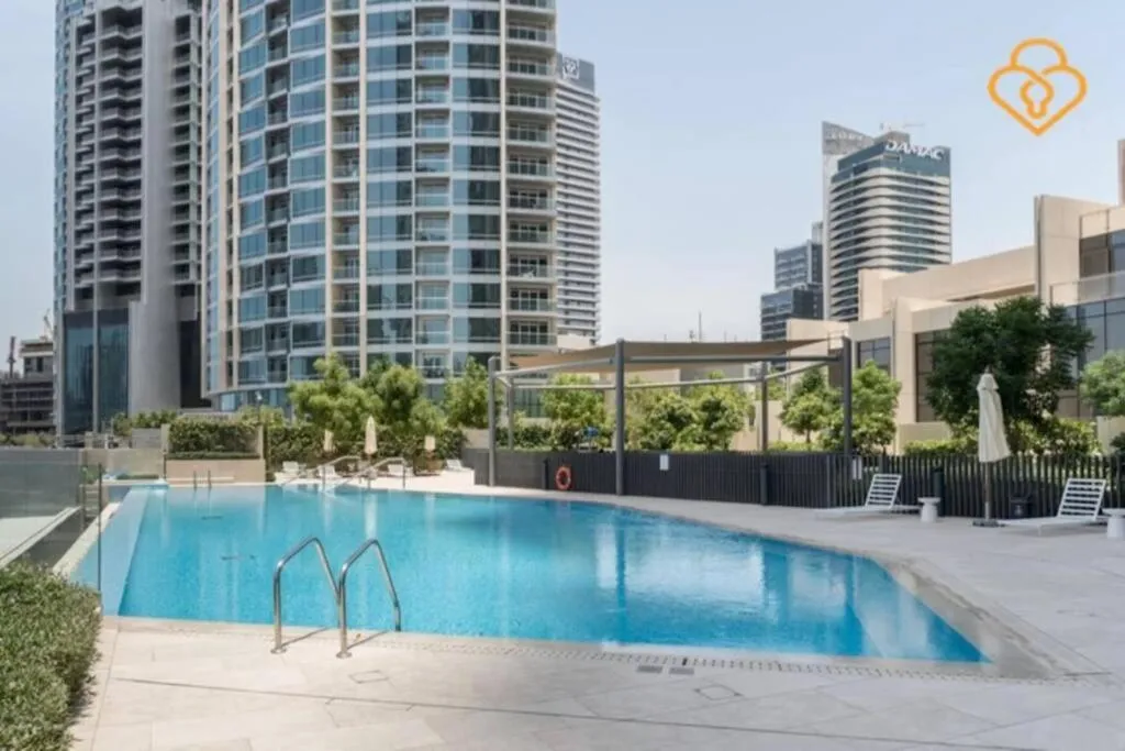 ⁨Keysplease 3 BR Burj View, Dubai Mall Access Boulevard Point Tower⁩ — صورة 25