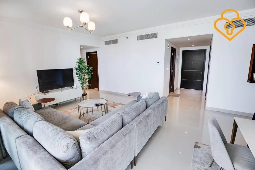 ⁨Keysplease 3 BR Burj View, Dubai Mall Access Boulevard Point Tower⁩ — صورة 16
