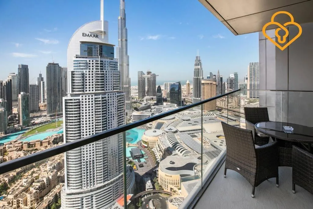⁨Keysplease 3 BR Burj View, Dubai Mall Access Boulevard Point Tower⁩ — صورة 13