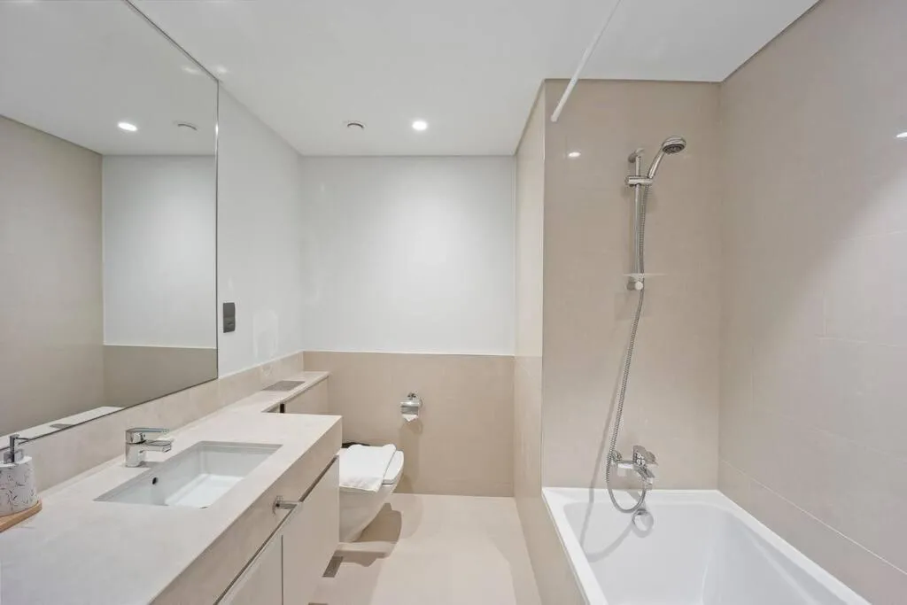 Brand New 1BR Downtown - Next to Dubai Mall — صورة 3