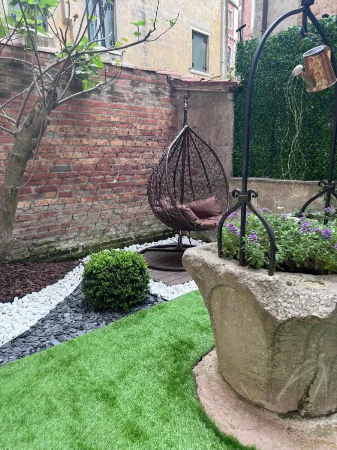 إيدن لاكجري سويت البندقية سانتا كروك - البندقية، إيطاليا