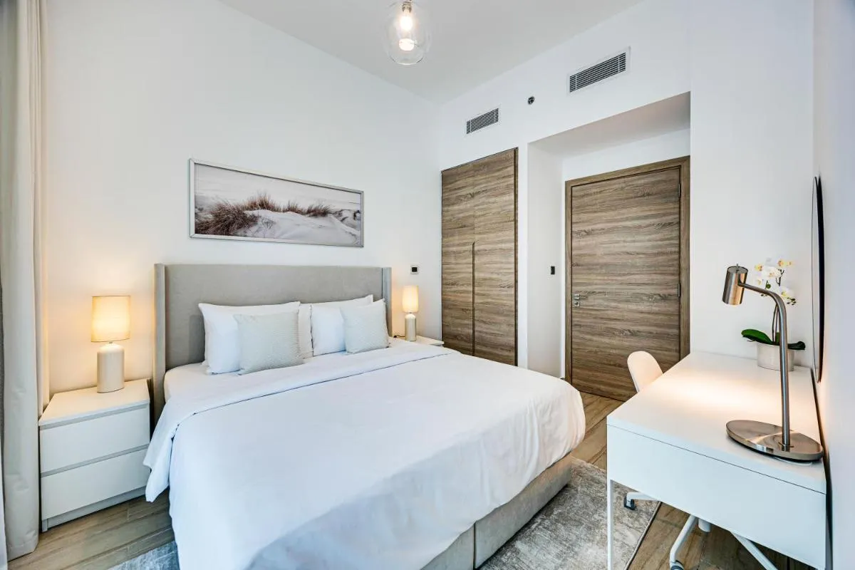⁨Cozy 2 bedroom apartment in Dubai Marina⁩ — صورة 25