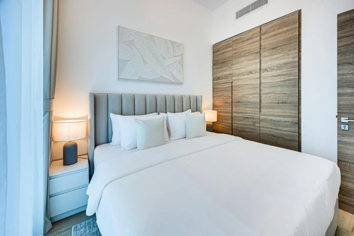 ⁨Cozy 2 bedroom apartment in Dubai Marina⁩ — صورة 20