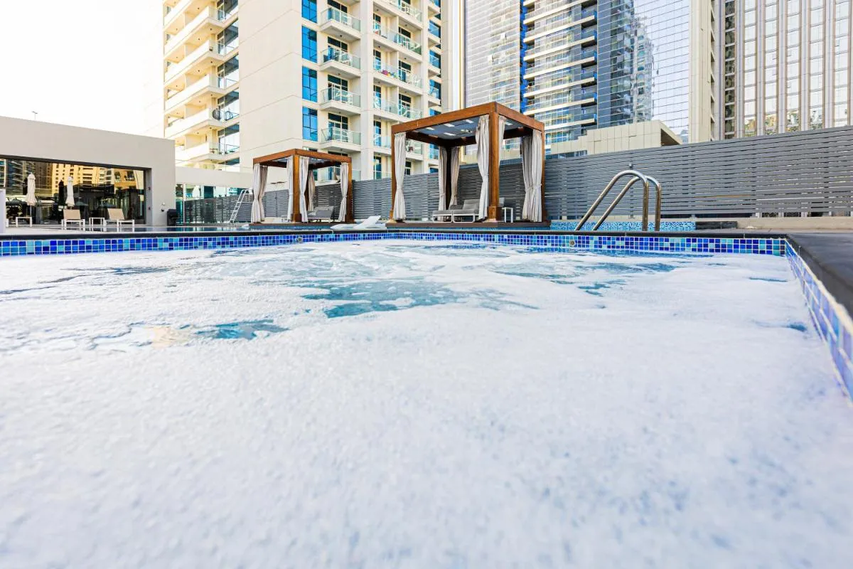 ⁨Cozy 2 bedroom apartment in Dubai Marina⁩ — صورة 37