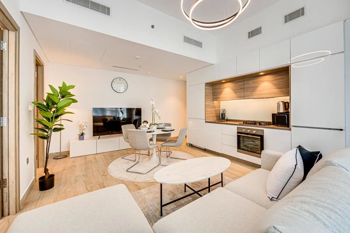 ⁨Cozy 2 bedroom apartment in Dubai Marina⁩ — صورة 8