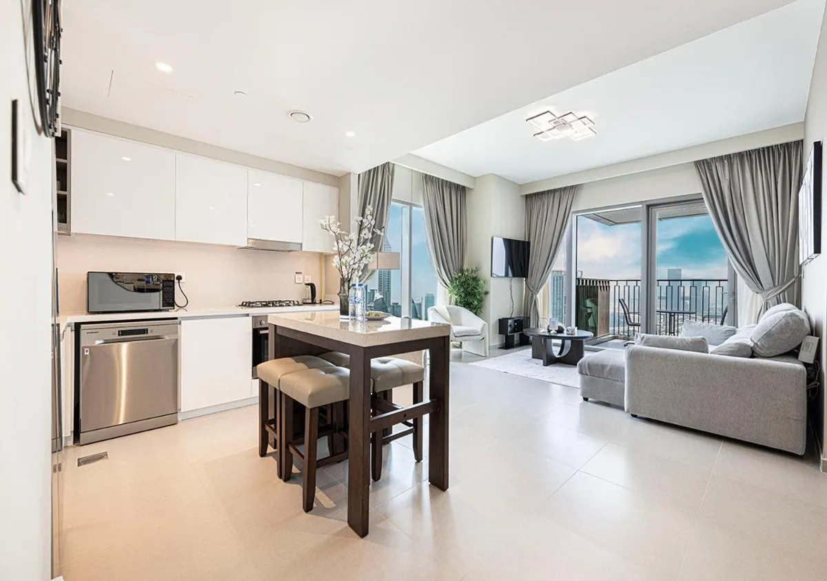 ⁨Luxury 2 BR Apartment, 5 Mins to Dubai Mall with Amazing view in DownTown Views 2⁩ — صورة 33