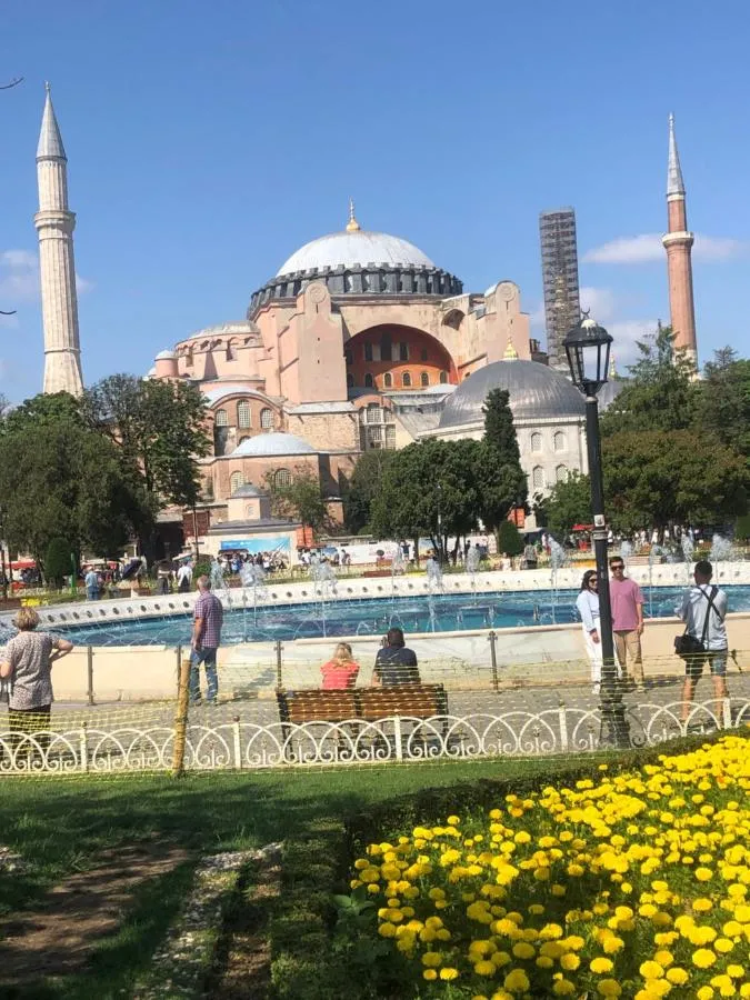 BACHOS HOTEL SULTANAHMET sea view terrace — صورة 4