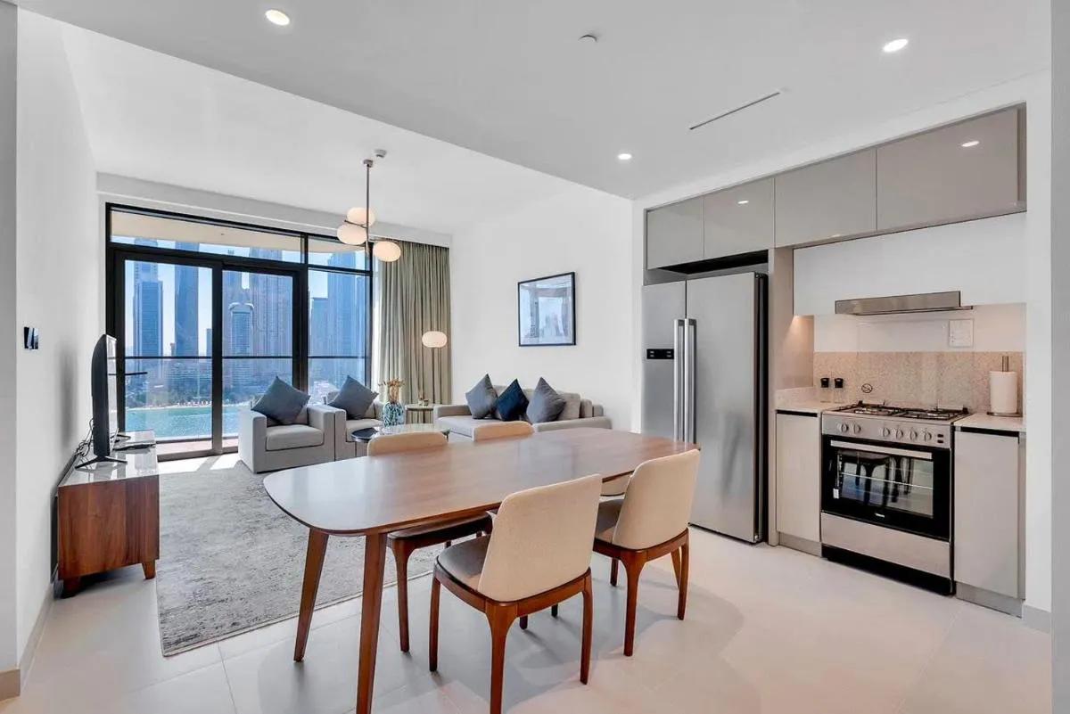 Dubai Marina Harbour View 2BR with Beach Access — صورة 4