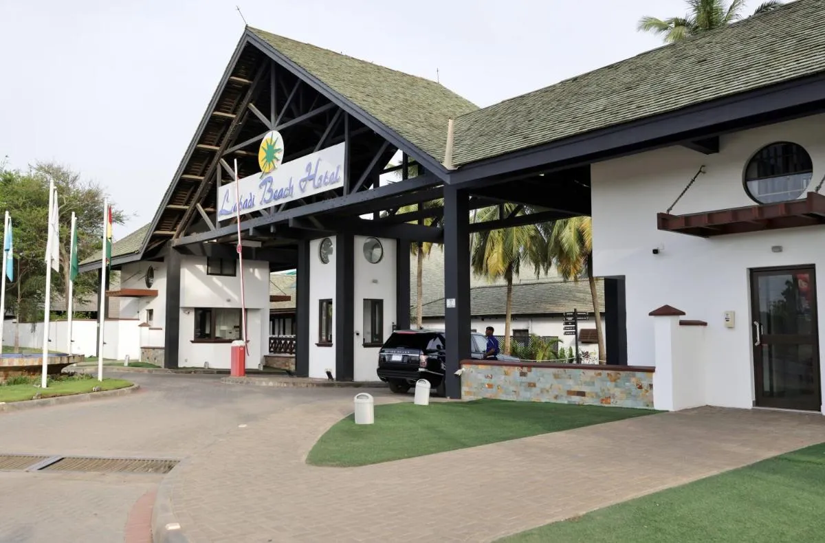 لابادي بيتش هوتيل أكرا - أكرا، غانا