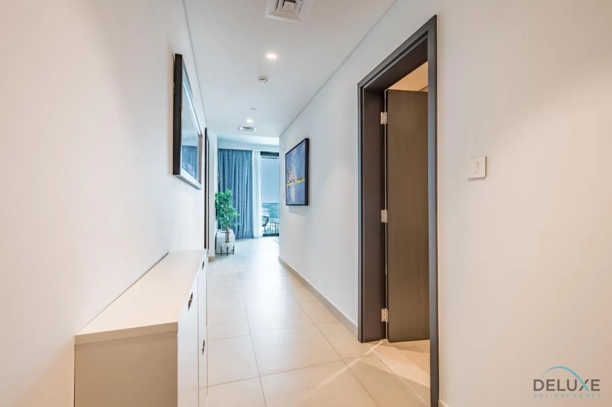 ⁨Charming 1BR Apartment in Downtown Views 1, Downtown Dubai by Deluxe Holiday Homes⁩ — صورة 12