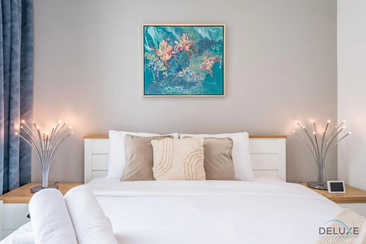 ⁨Charming 1BR Apartment in Downtown Views 1, Downtown Dubai by Deluxe Holiday Homes⁩ — صورة 17
