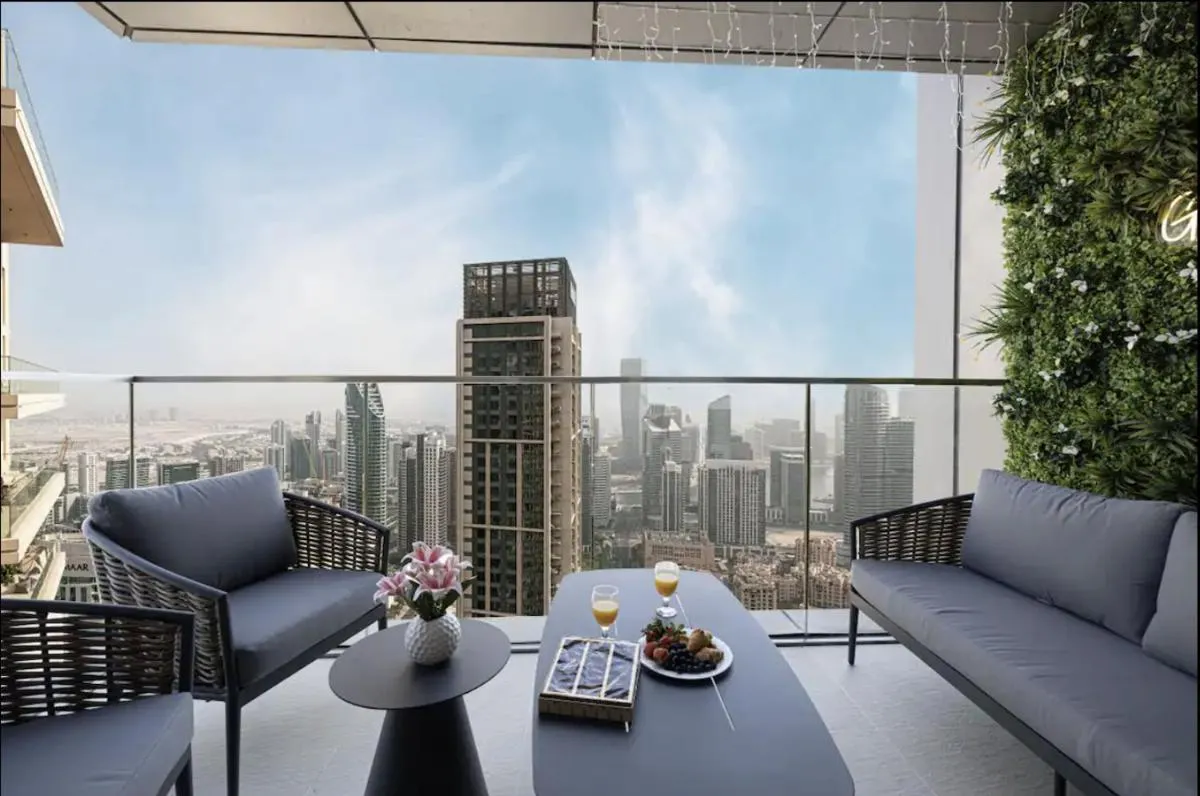 Burj View Infinity Pool - Dubai Mall Connection — صورة 2