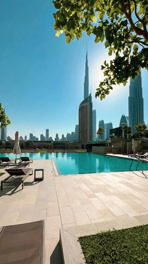 ⁨FULL Burj Khalifa view 2BR with Dubai Mall connection in Downtown⁩ — صورة 3