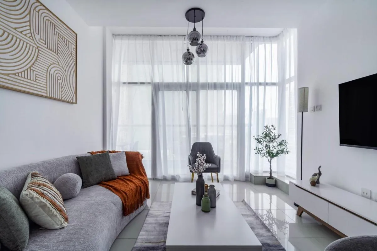 ShoresInn - Chic Waterfront Living in Dubai Marina — صورة 3