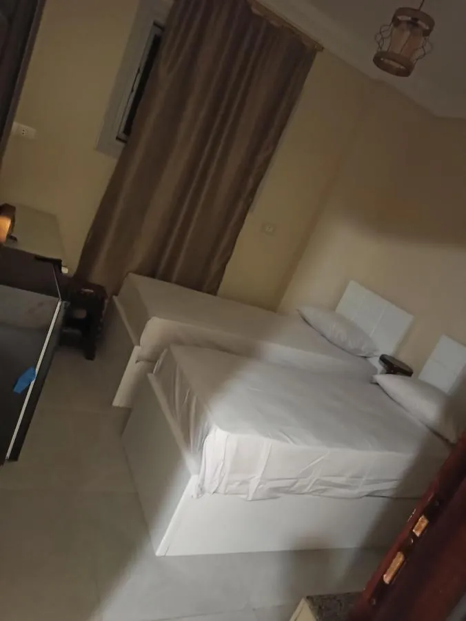 سوزي شقة بي تهي سي بيتويين هيلتون اند فور سيزونز, نو فييو — صورة 3