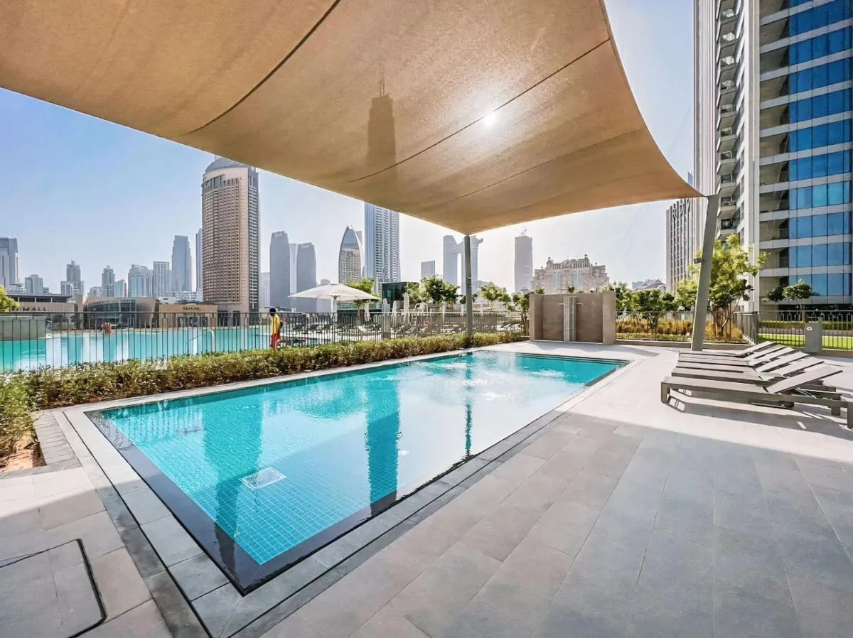 ⁨Dubai Mall Connection - Burj Views - Turf Balcony⁩ — صورة 35