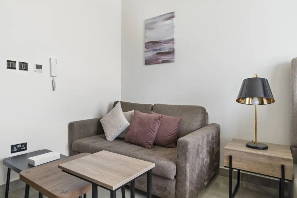Luxury Studio Apartments at Majestique Residence — صورة 3