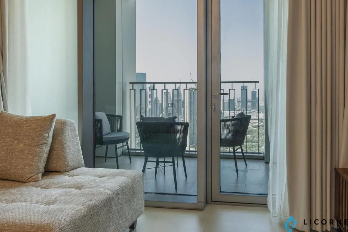 ⁨Top Floor Urban Oasis Steps from Dubai Mall - 1BR Apartment in Downtown Views ll, Tower 1⁩ — صورة 5