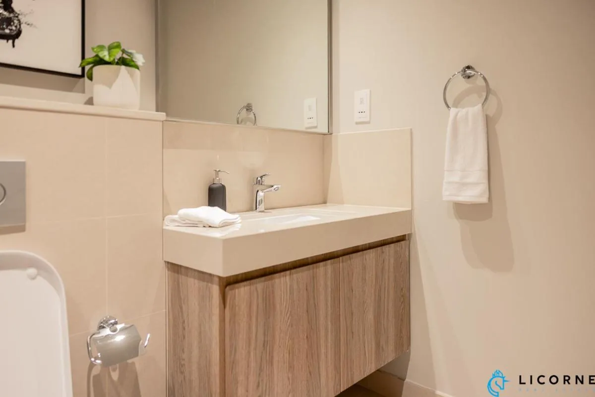 ⁨New Stylish 1BR Apartment, Next to Dubai Mall - Downtown Views ll, Tower 3⁩ — صورة 24
