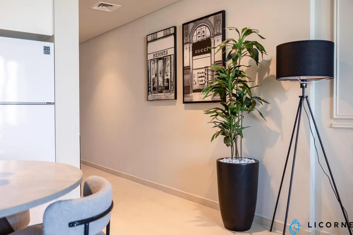 ⁨New Stylish 1BR Apartment, Next to Dubai Mall - Downtown Views ll, Tower 3⁩ — صورة 7