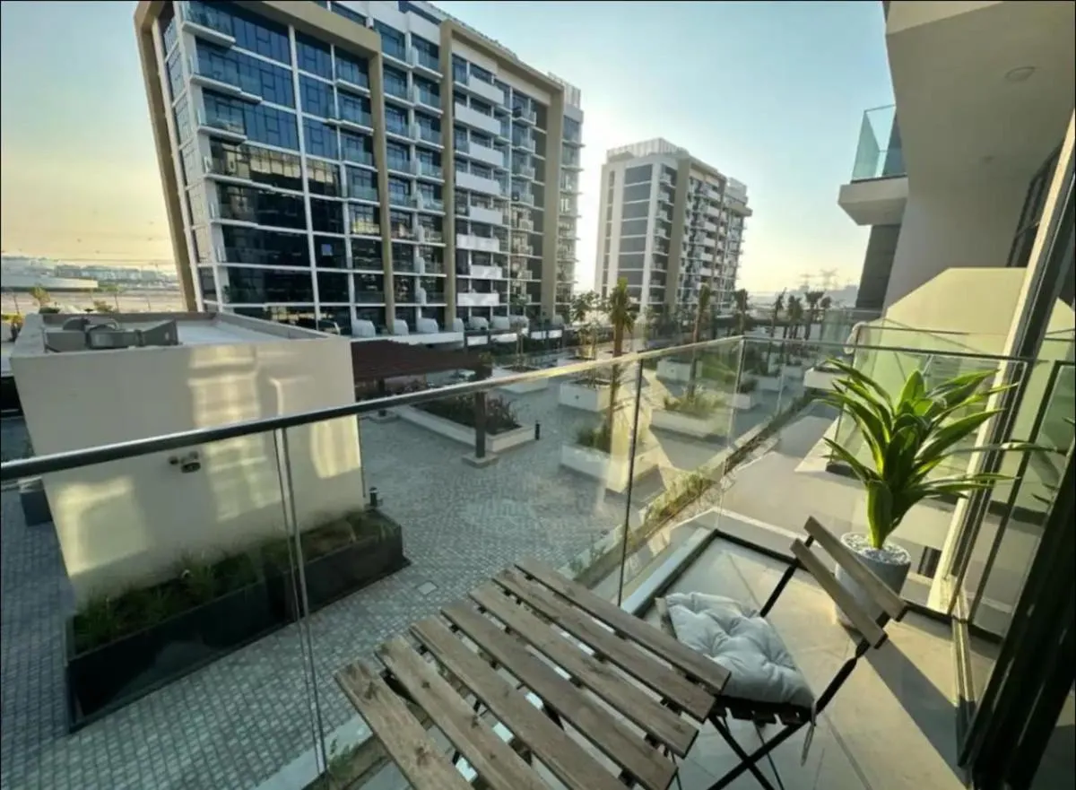 ⁨Dubai Galaxy in Azizi Riviera Luxury Studio⁩ — صورة 7