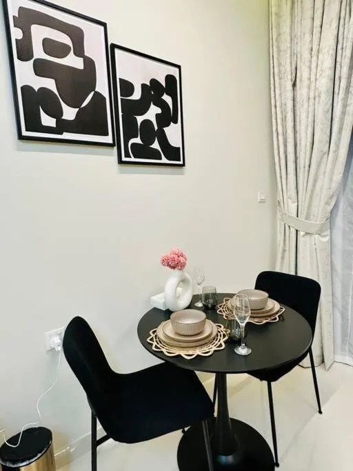 ⁨Cozy Hideaway-Damac Cour Jardin near Dubai Mall⁩ — صورة 7