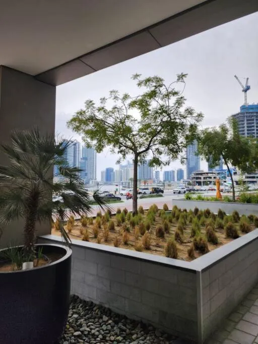 ⁨Cozy Hideaway-Damac Cour Jardin near Dubai Mall⁩ — صورة 25