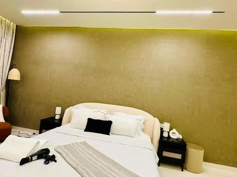 ⁨Cozy Hideaway-Damac Cour Jardin near Dubai Mall⁩ — صورة 35