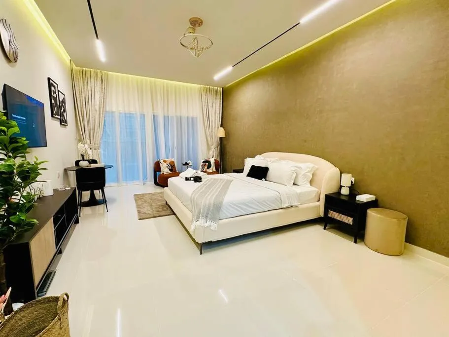 ⁨Cozy Hideaway-Damac Cour Jardin near Dubai Mall⁩ — صورة 44
