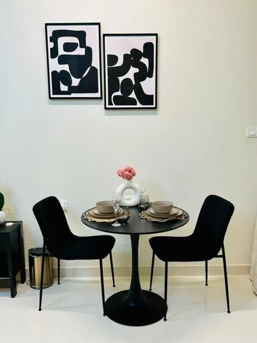 ⁨Cozy Hideaway-Damac Cour Jardin near Dubai Mall⁩ — صورة 46