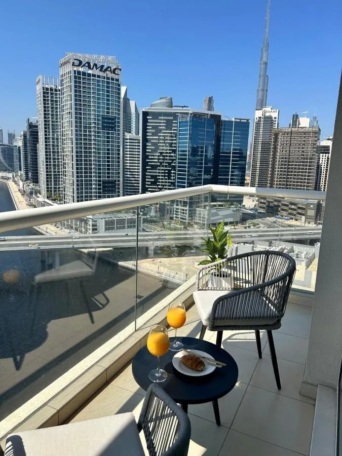 ⁨1BR in Mayfair tower Business bay! Burj views, close to Dubai mall⁩ — صورة 5