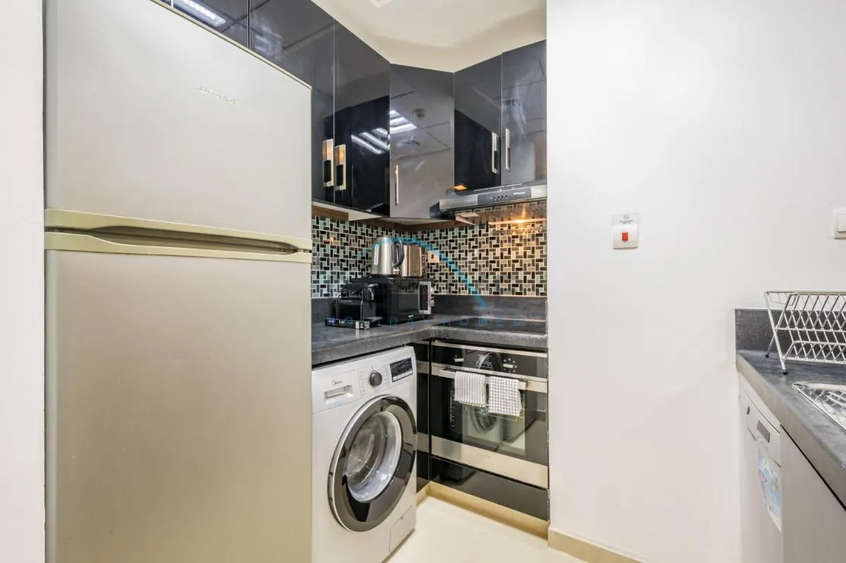 Stunning 1BR Apartment at Botanica Tower 1, Dubai Marina by Deluxe Holiday Homes — صورة 4