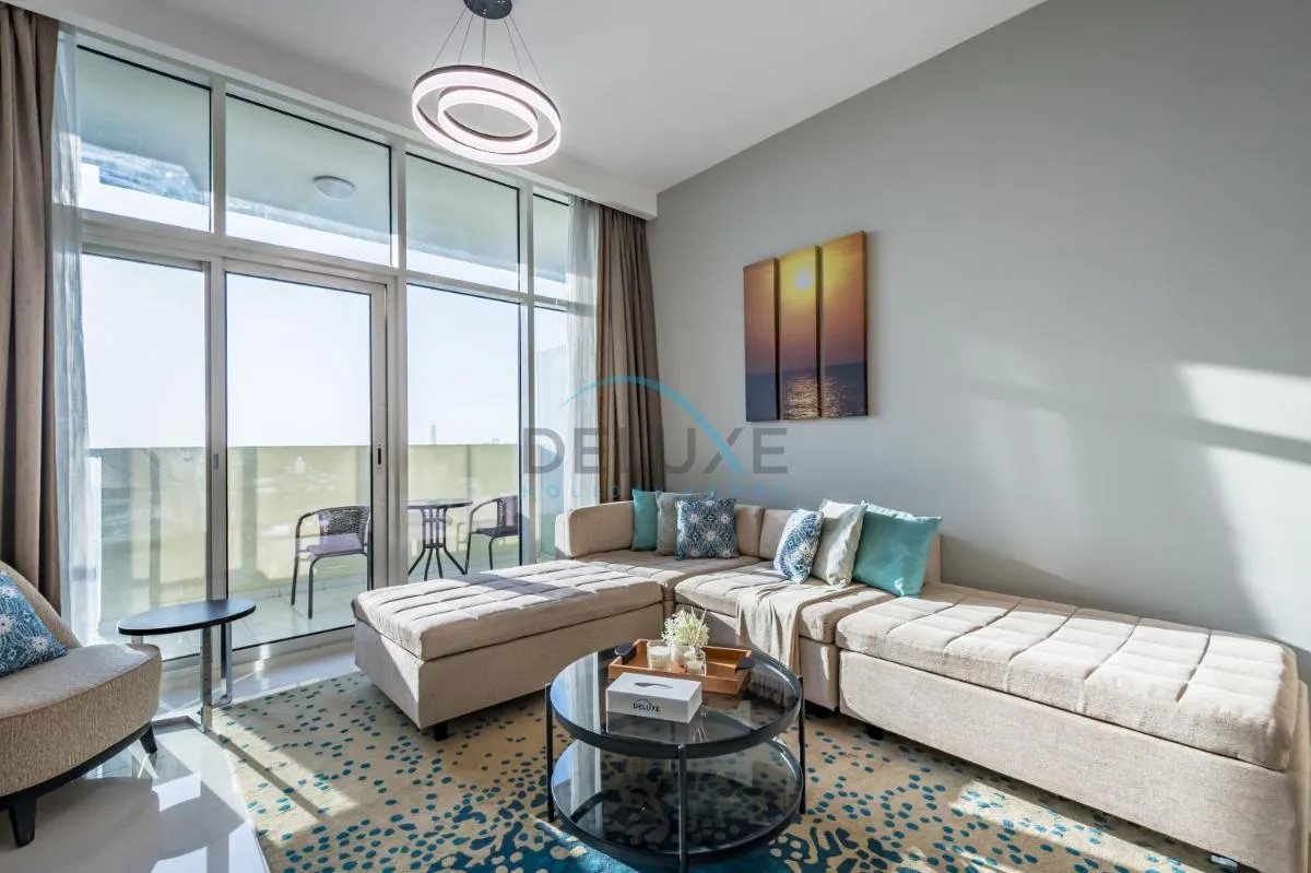 يليغانت 2بر ين تاور 108 جميرا فيللاغي سيرسلي بي ديلوكس هوليداي هوميس - دبي، الإمارات