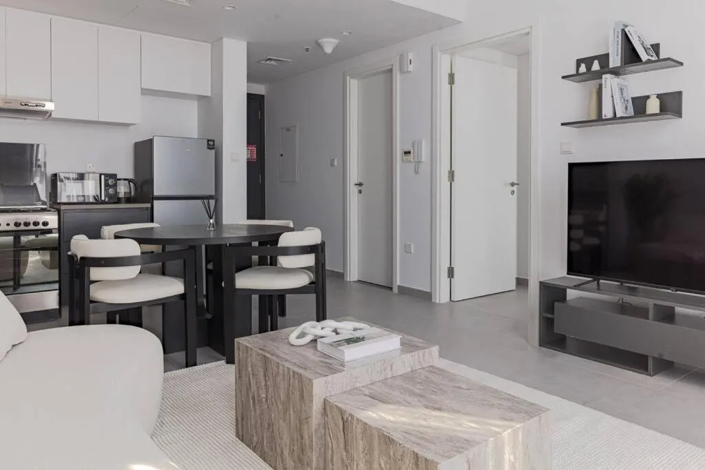 ⁨Sahab - courtyard view 1BR⁩ — صورة 28