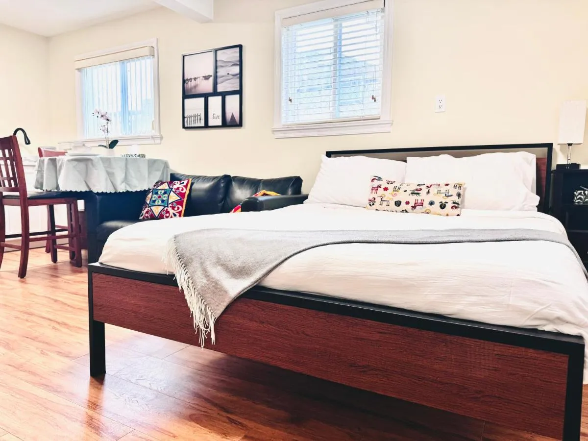 كوزي 2 بدز سبيشس رومز كلوز تو ترانسيت — صورة 4