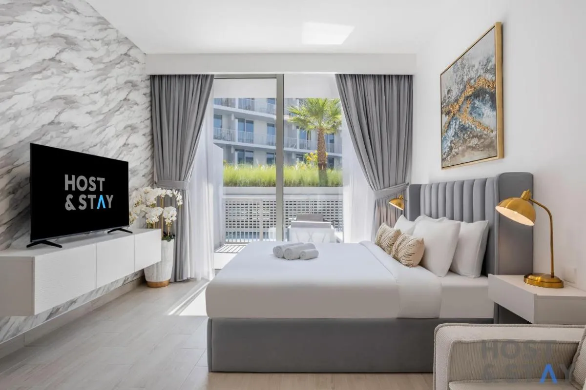 Charming Studio in Luma 22, Jumeirah Village Circle - دبي، الإمارات