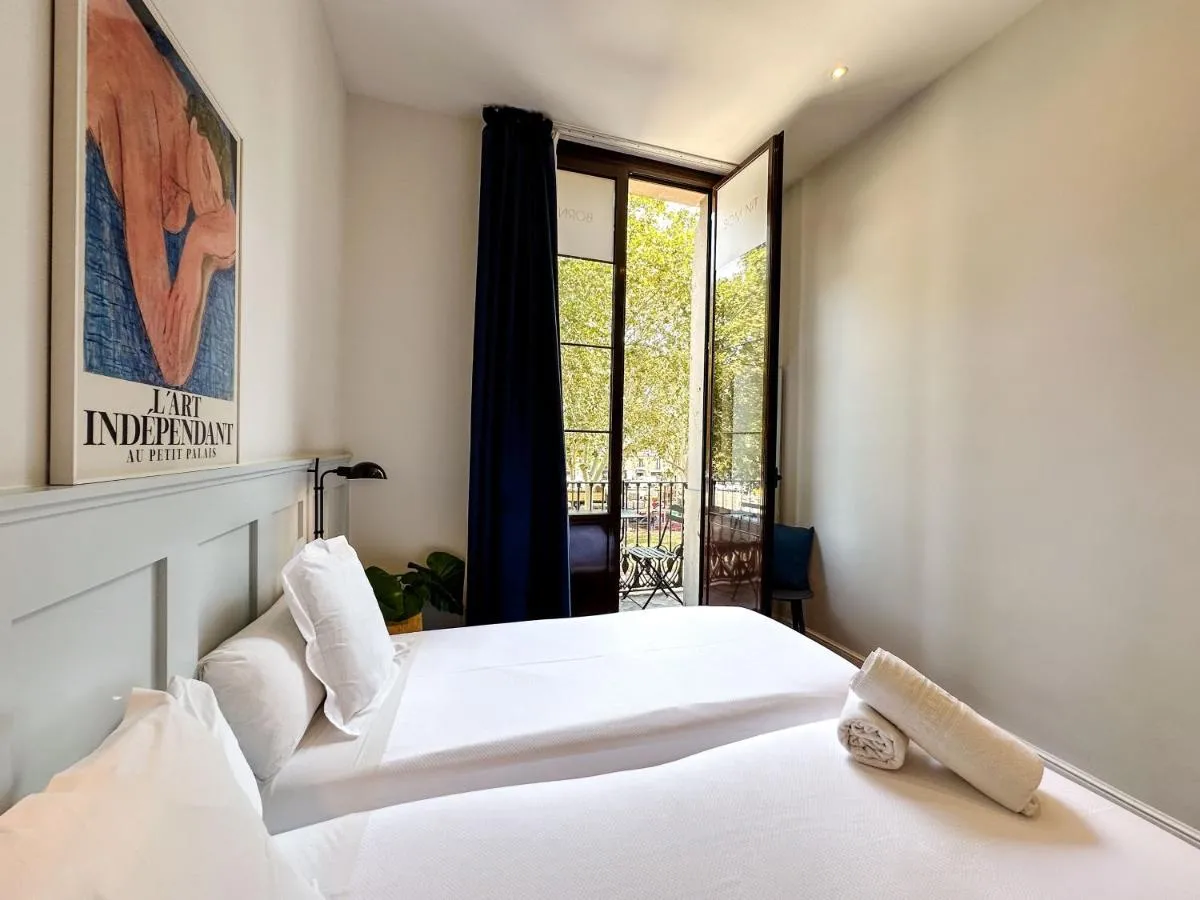 سوم نيت بورن — صورة 2