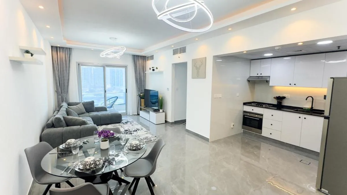 Dubai Marina- Cozy 2BHK Apartment