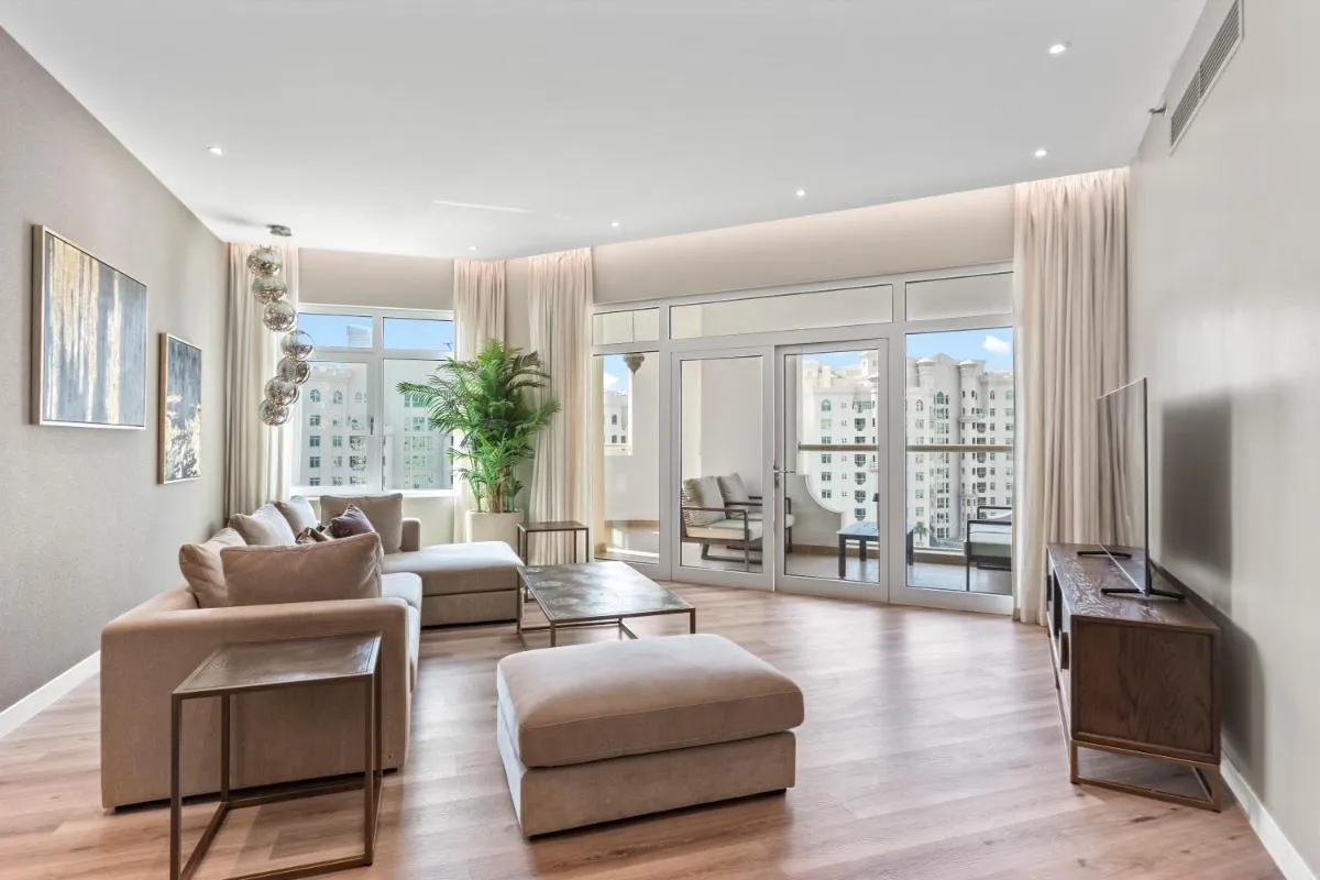 Sophisticated 3 Bed Palm Jumeirah w Beach Access - دبي، الإمارات